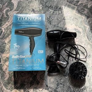 BaBylissPRO Titanium Hair Dryer in Black